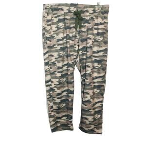 Xersion Lounge Womens Olive Camo  Capri Sz S